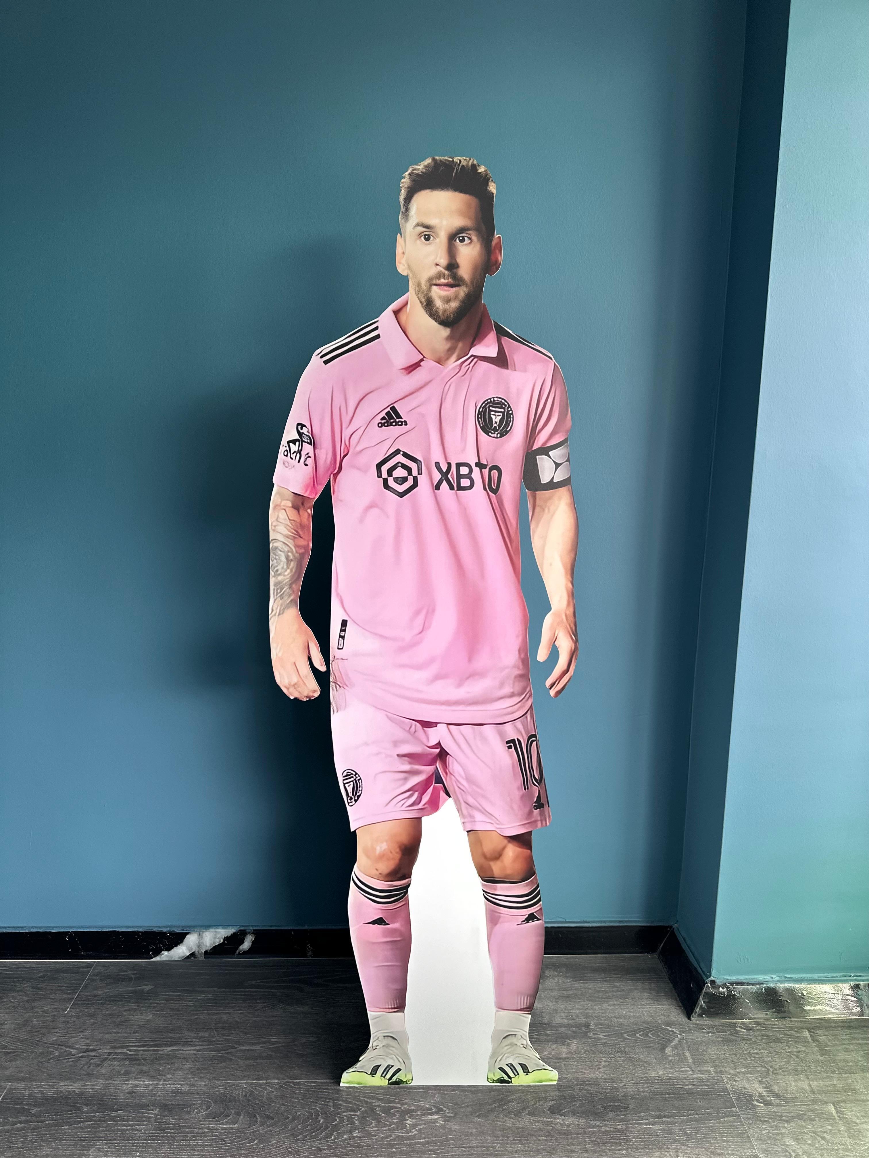 Lionel Messi Maketi Inter Miami CF Maketi Ayaklı Tam Boy Plastik Maket